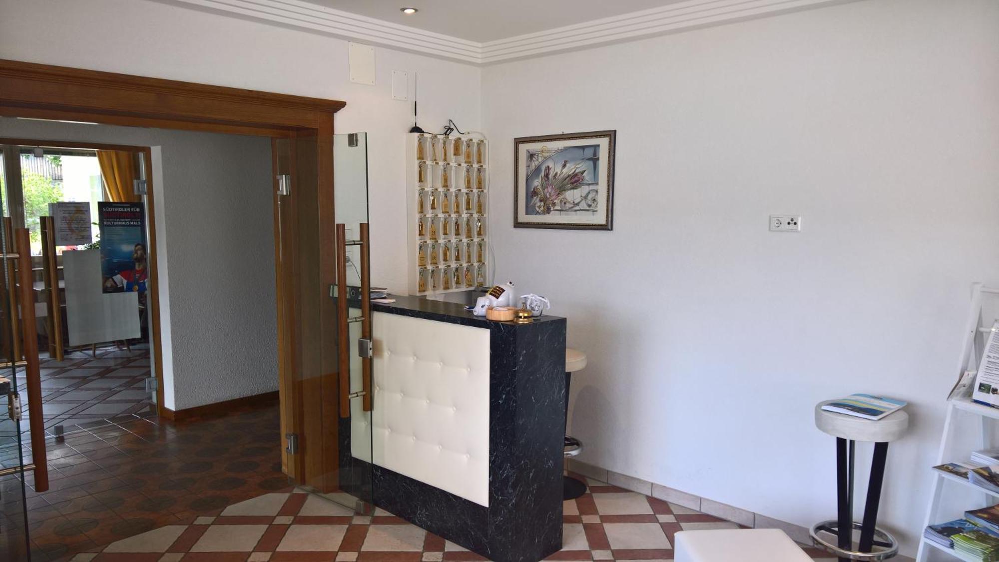 Hotel Krone Morter Ngoại thất bức ảnh