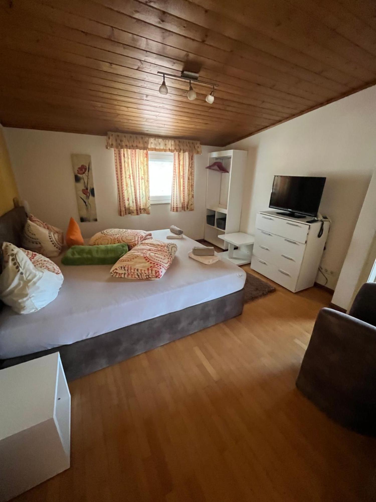 Hotel Krone Morter Ngoại thất bức ảnh